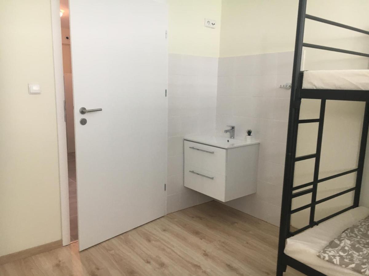 Hostel Opolska 11-19 Βρότσλαβ Εξωτερικό φωτογραφία
